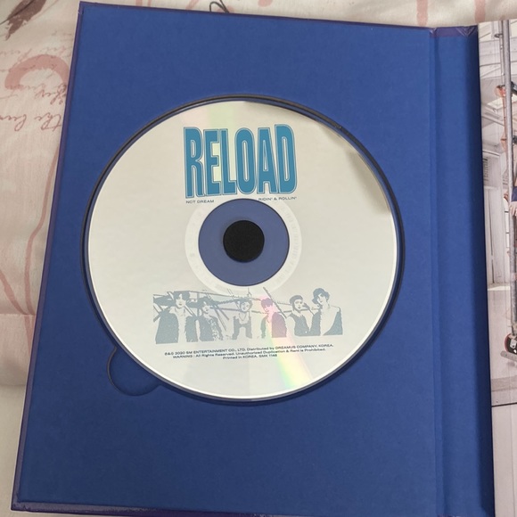 NCT Dream reload album - Picture 3 of 3